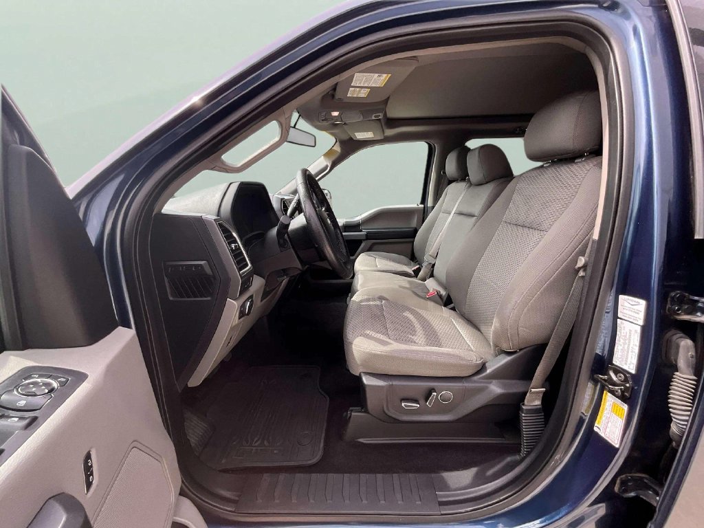 Used 2016 Blue Ford XLT image 14
