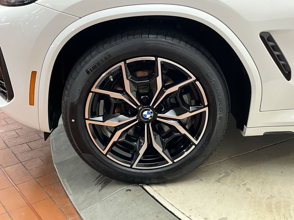 Thumbnail: 2023 BMW X3 - 10