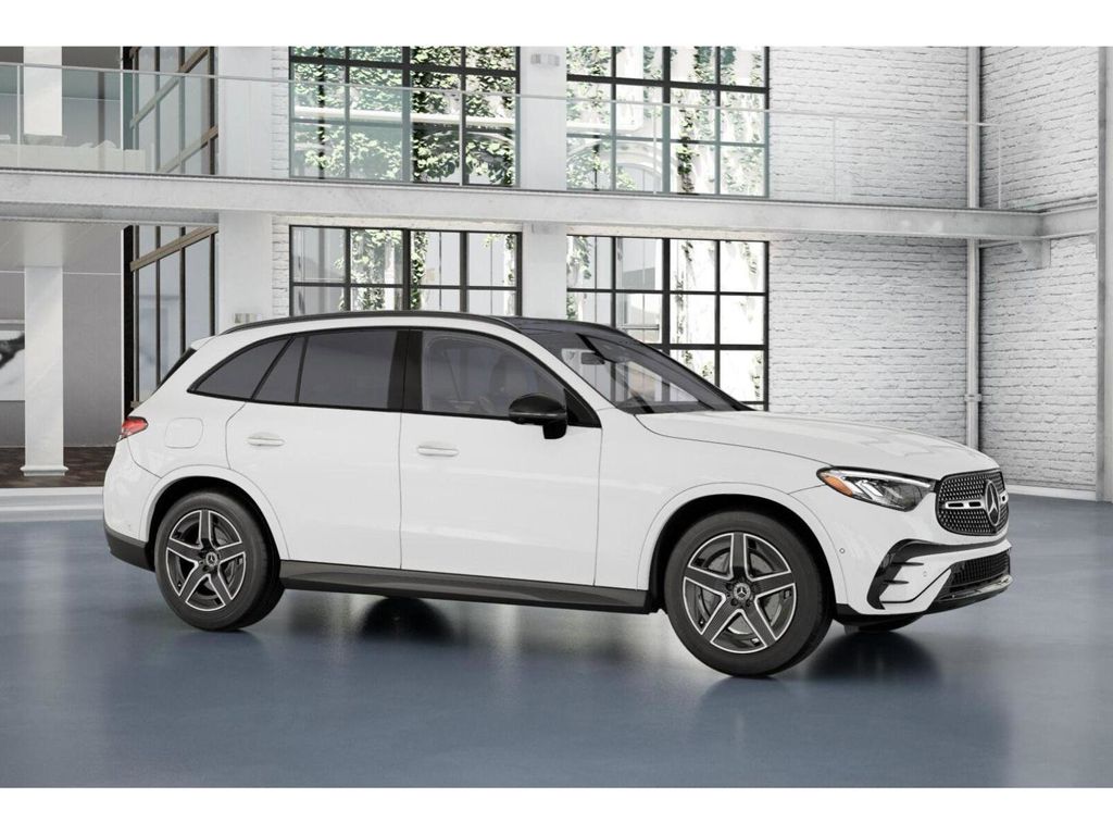 2025 Mercedes-Benz GLC GLC 350 E Hybrid 13