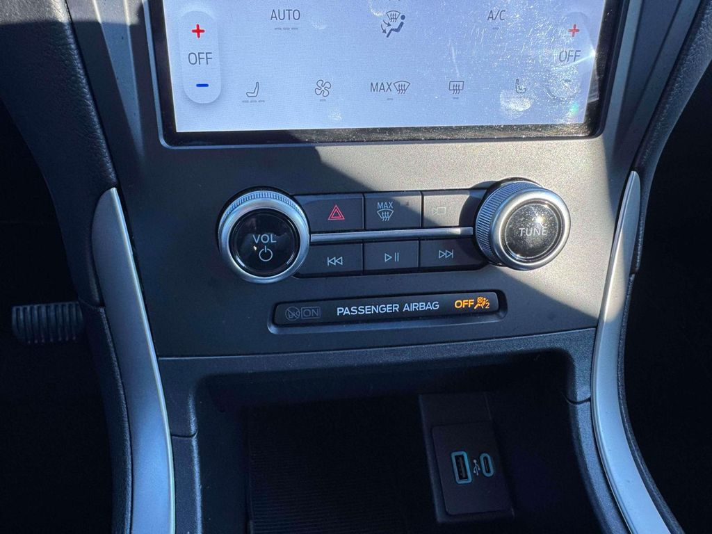 2024 Ford Edge SEL - Photo 29