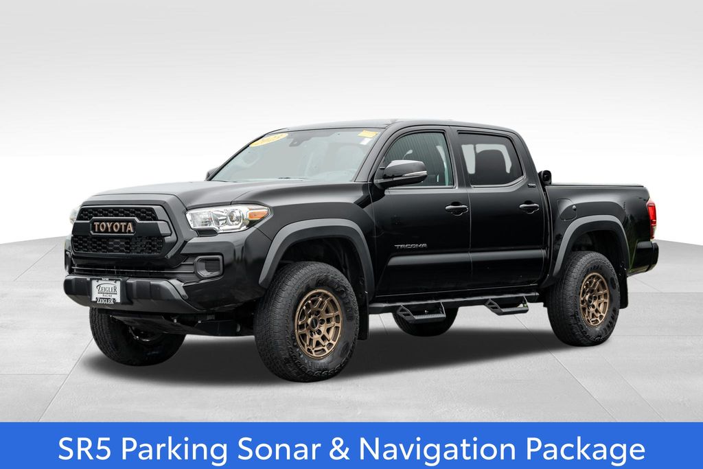 View vehicle photo 3