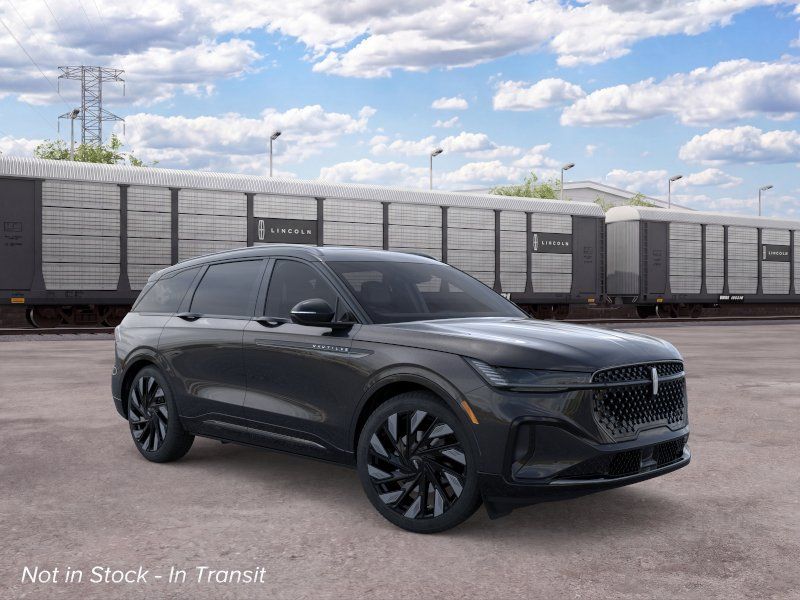 Thumbnail: 2026 Lincoln Nautilus - 7
