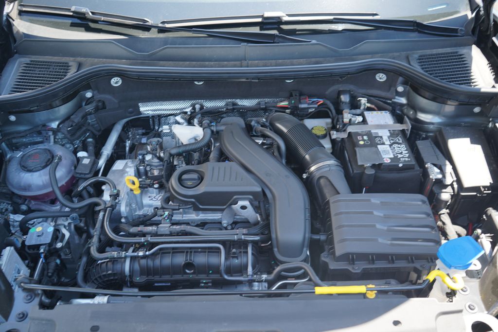 Thumbnail: 2025 Volkswagen Taos - 12