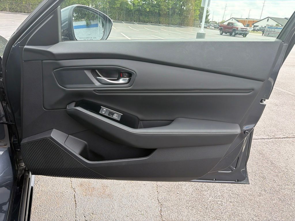 Thumbnail: 2025 Honda Accord - 25