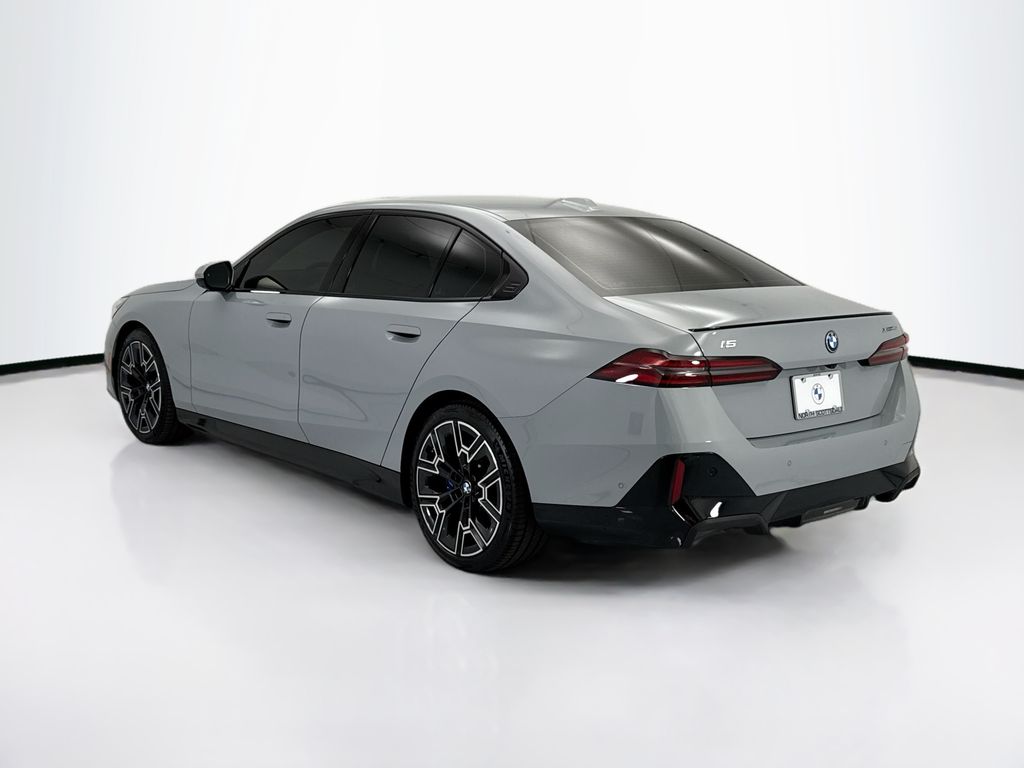 Thumbnail: 2026 BMW i5 - 7