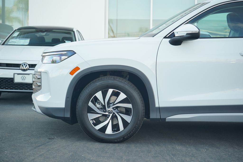 Thumbnail: 2025 Volkswagen Tiguan - 2