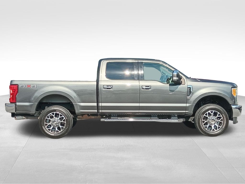 2017 Ford F-250 Super Duty LARIAT