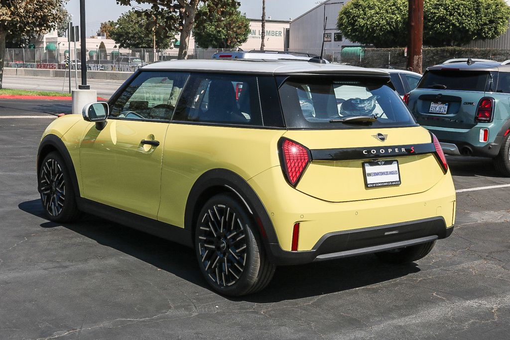 2025 MINI Cooper S  6