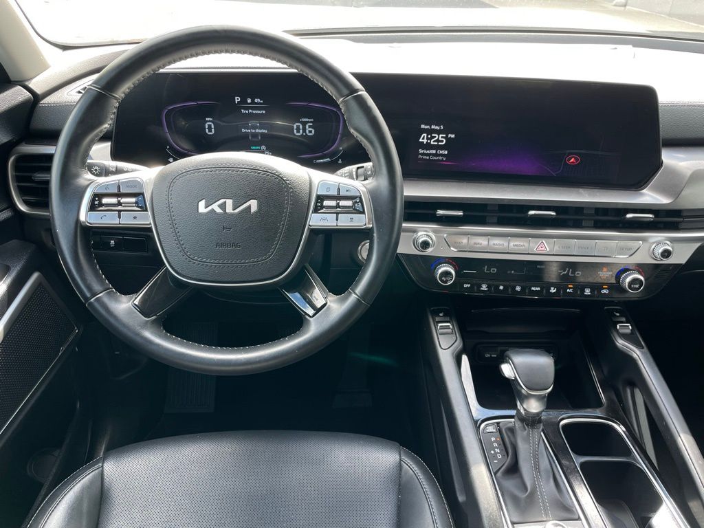 2023 Kia Telluride S 11