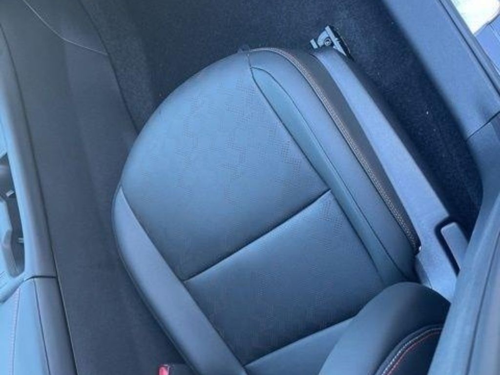 2026 Nissan Sentra SR - Photo 22