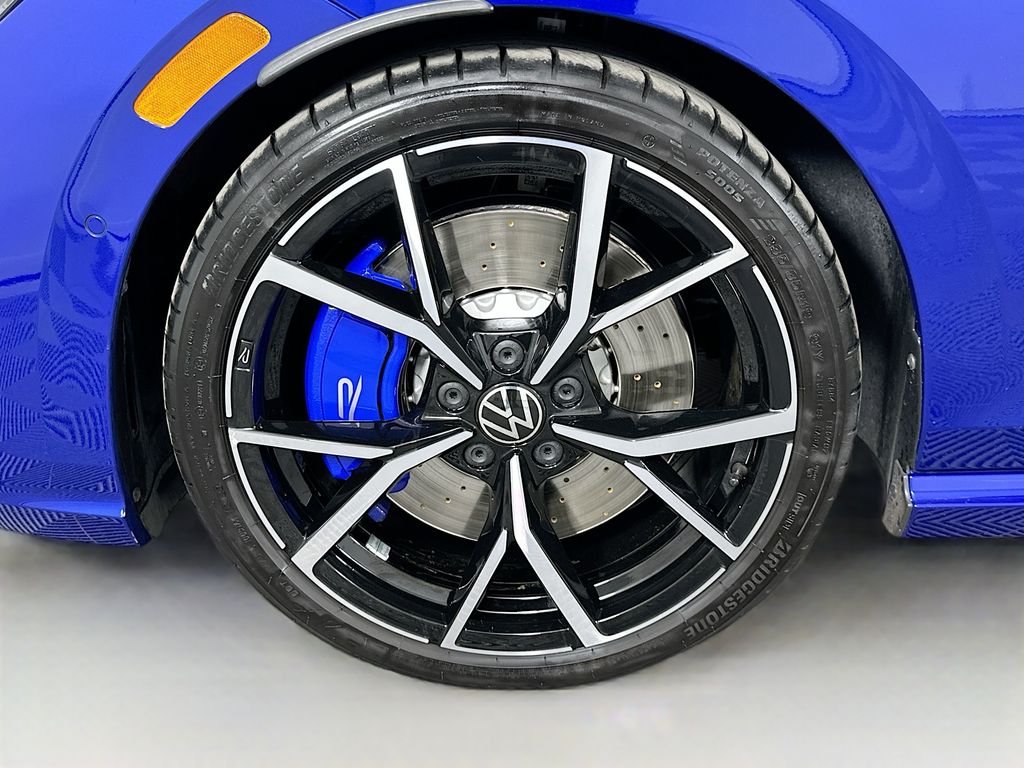 Thumbnail: 2024 Volkswagen Golf - 32