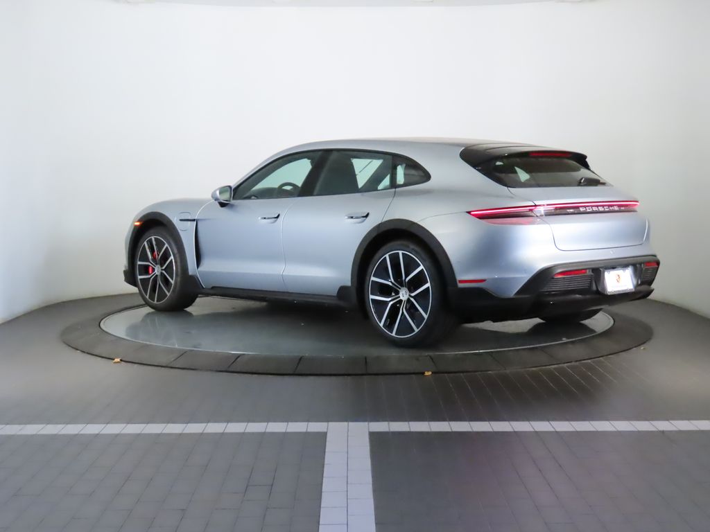Thumbnail: 2025 Porsche Taycan - 3