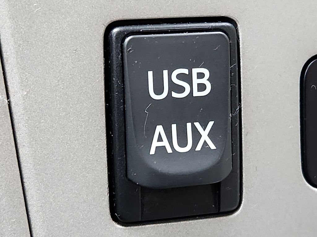 Thumbnail: 2013 Toyota Corolla - 22