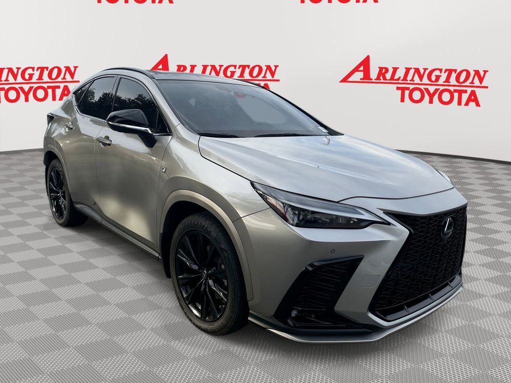2022 Lexus NX 350's photo