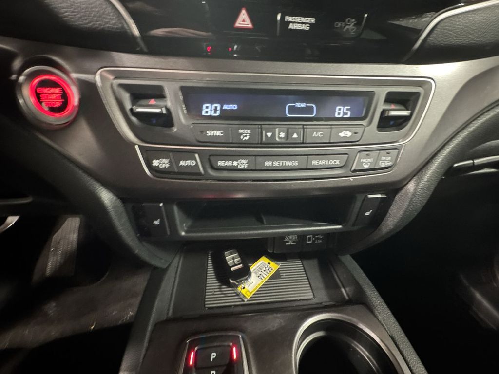 used 2022 Honda Pilot car, priced at $28,407