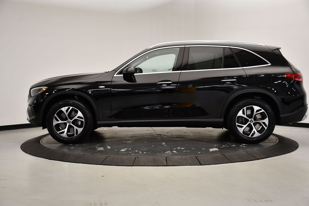 Thumbnail: 2025 Mercedes-Benz GLC - 2