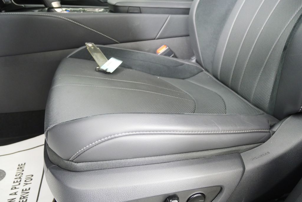 Thumbnail: 2025 Lexus RX - 11