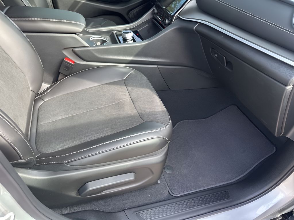 New Car 2025 Jeep Grand Cherokee  For Sale Under $50,000 In Austin, Texas