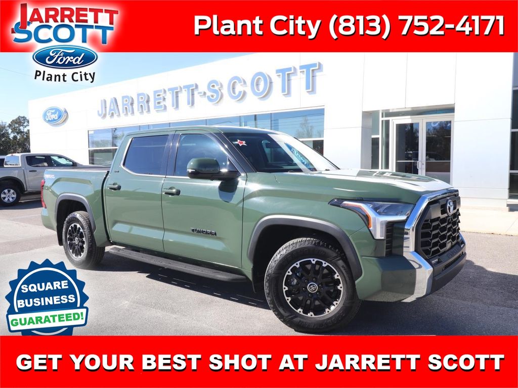 2022 Toyota Tundra SR5 CrewMax Cab RWD