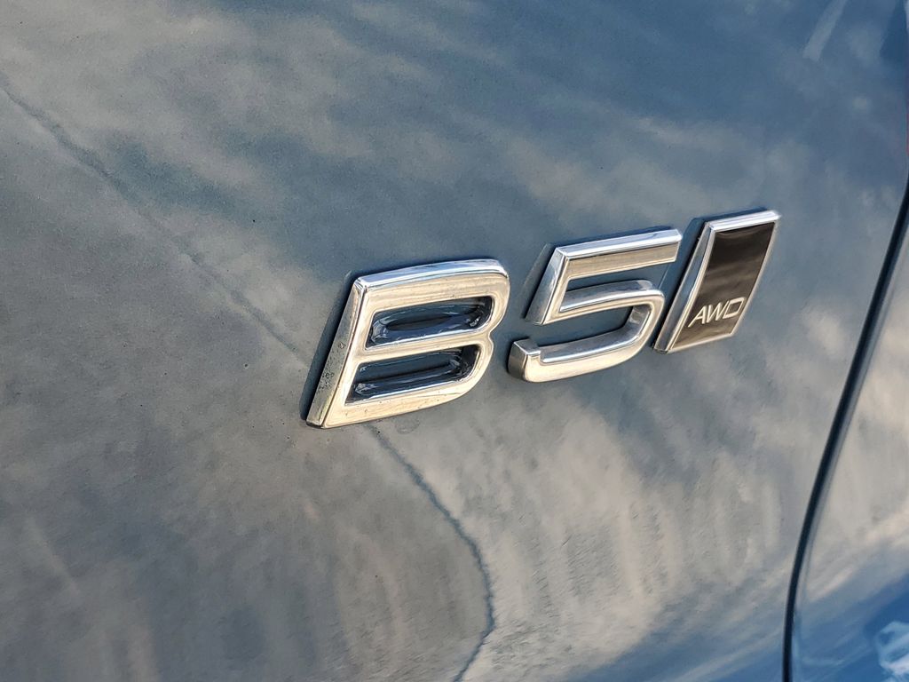 used 2023 Volvo XC40 car, priced at $28,195