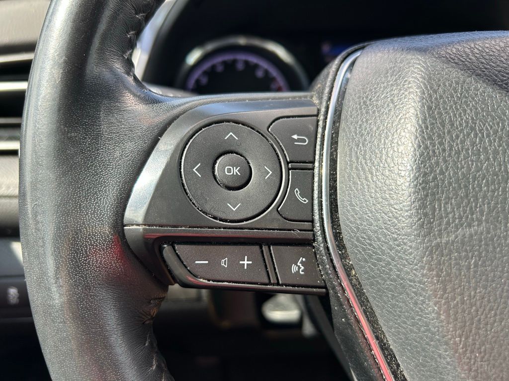 Thumbnail: 2020 Toyota Camry - 20