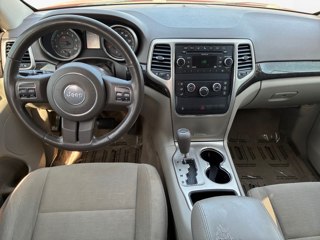 Used Car 2011 Jeep Grand Cherokee  Laredo For Sale Under $10,000 In Austin, Texas