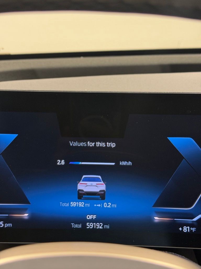 Thumbnail: 2023 BMW iX - 7