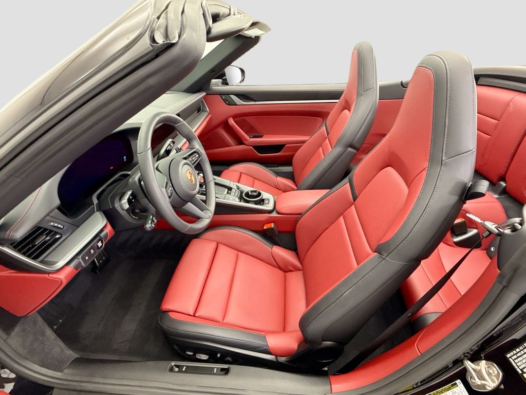 Thumbnail: 2026 Porsche 911 - 5