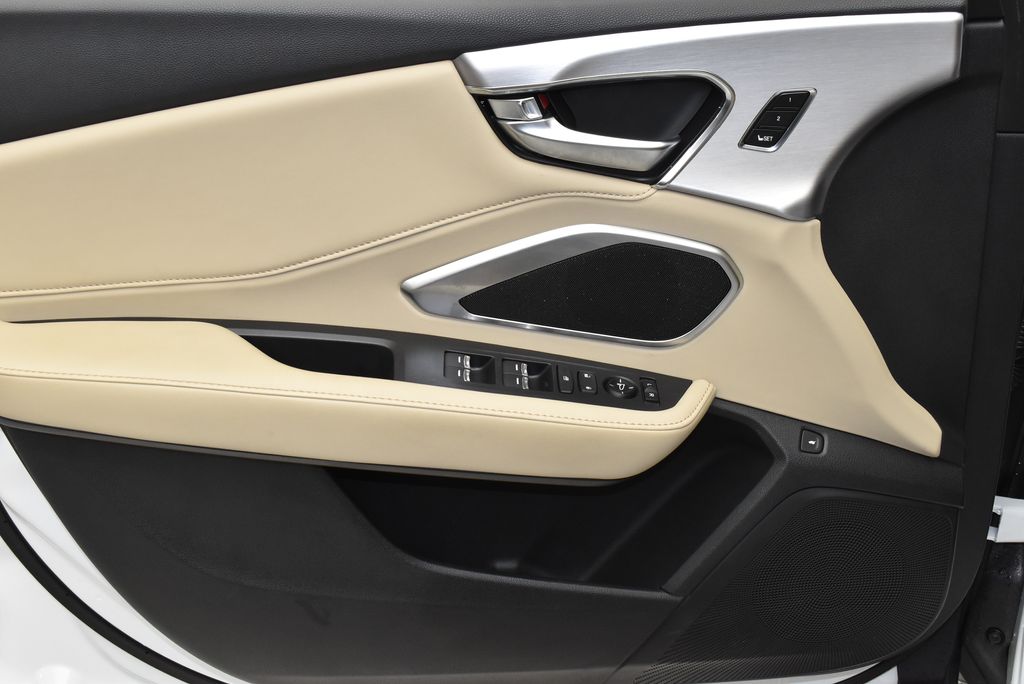 Thumbnail: 2022 Acura RDX - 10