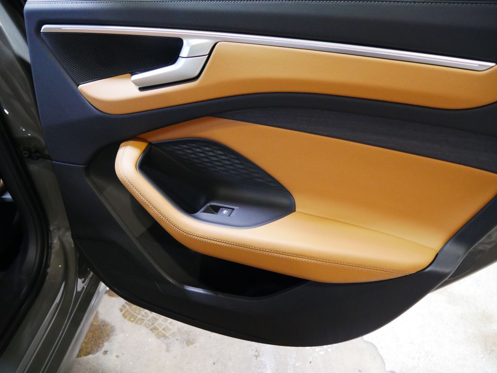 Thumbnail: 2026 Audi A6 - 20