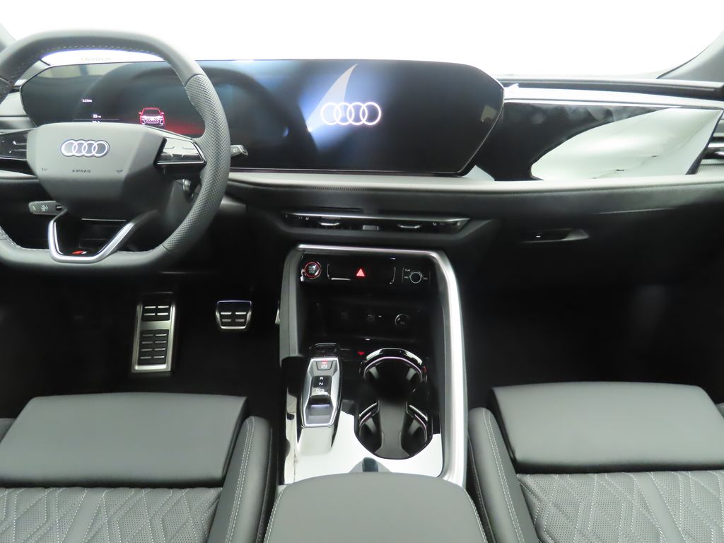 Thumbnail: 2025 Audi SQ5 - 14