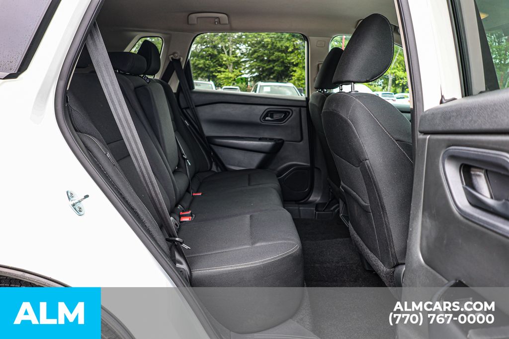 Used 2024 White Nissan S image 22