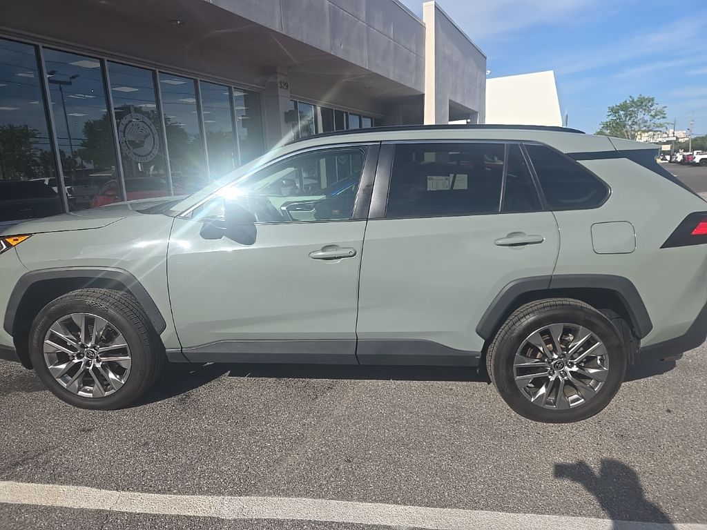 Lunar 2021 Toyota RAV4 XLE Premium FWD SUV / Crossover Front-Wheel Drive 8-Speed Automatic