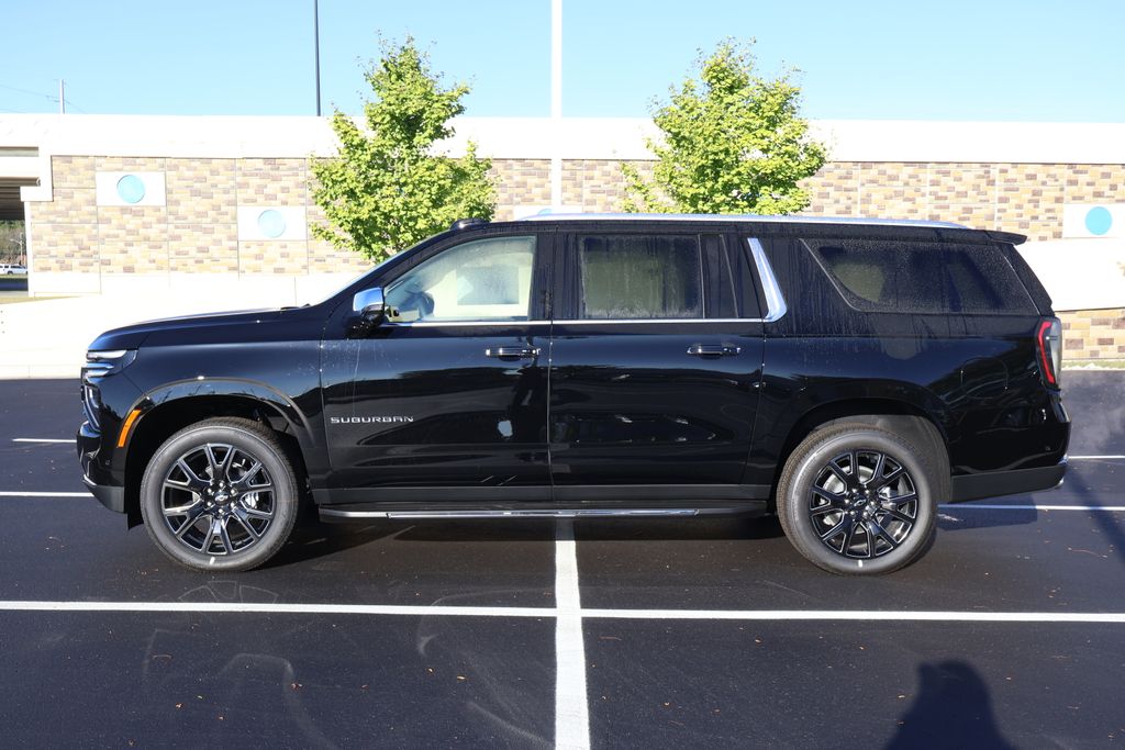 Thumbnail: 2026 Chevrolet Suburban - 4