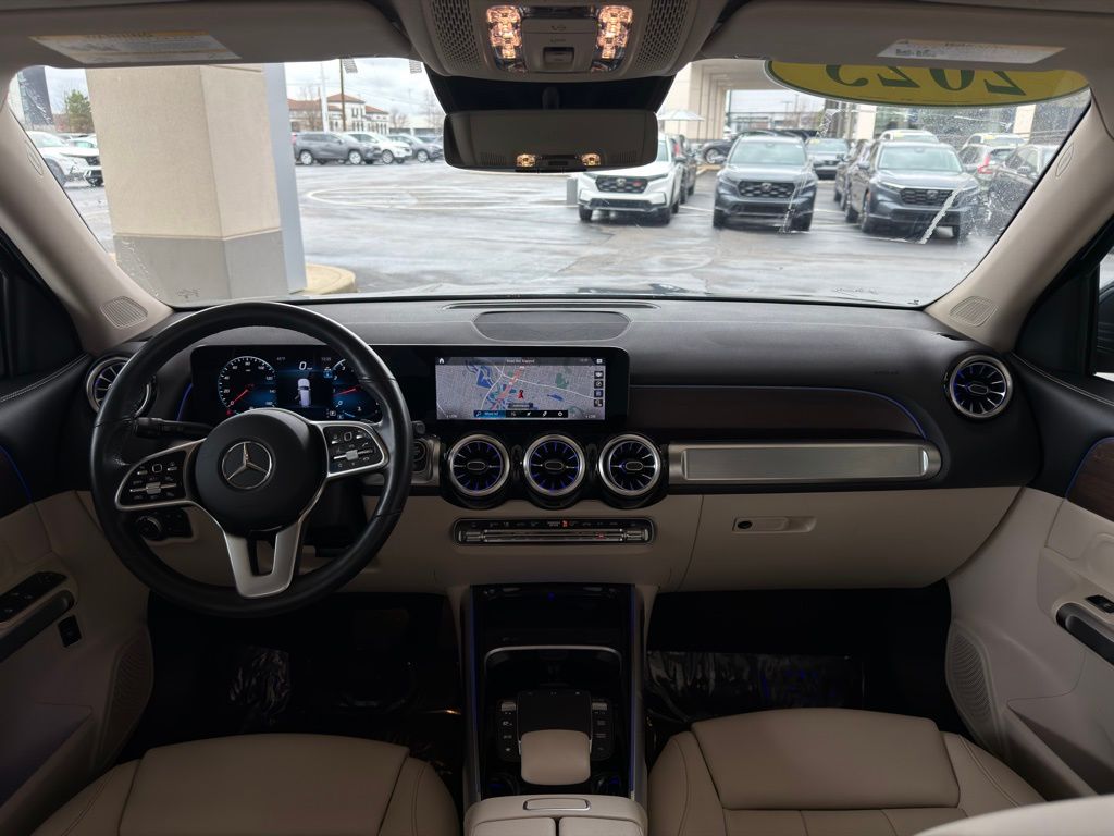 Thumbnail: 2023 Mercedes-Benz GLB - 12