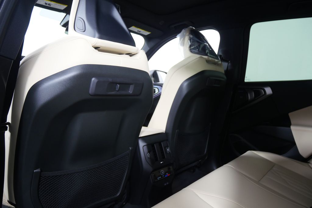 Thumbnail: 2026 BMW X3 - 16