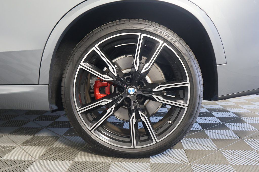 2025 BMW X5 M60i 10