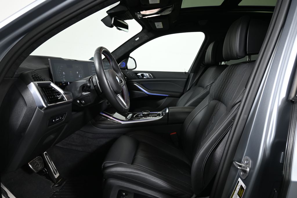 Thumbnail: 2026 BMW X7 - 3