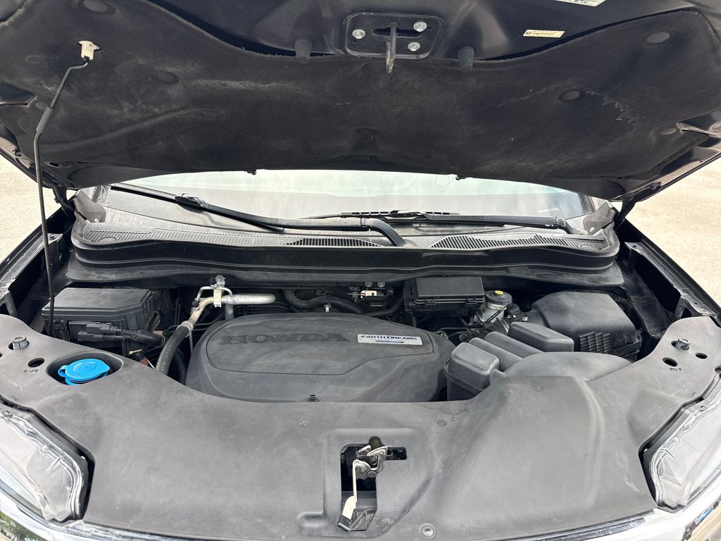 Used 2016  Honda EX-L image 29