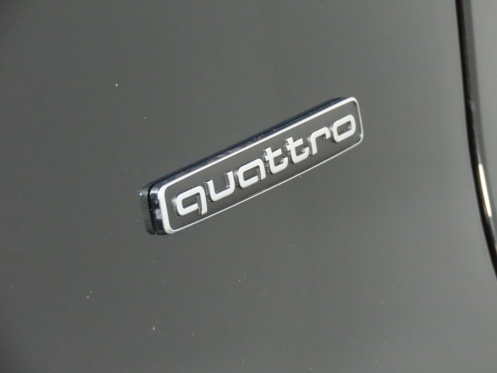 Thumbnail: 2026 Audi Q5 - 10