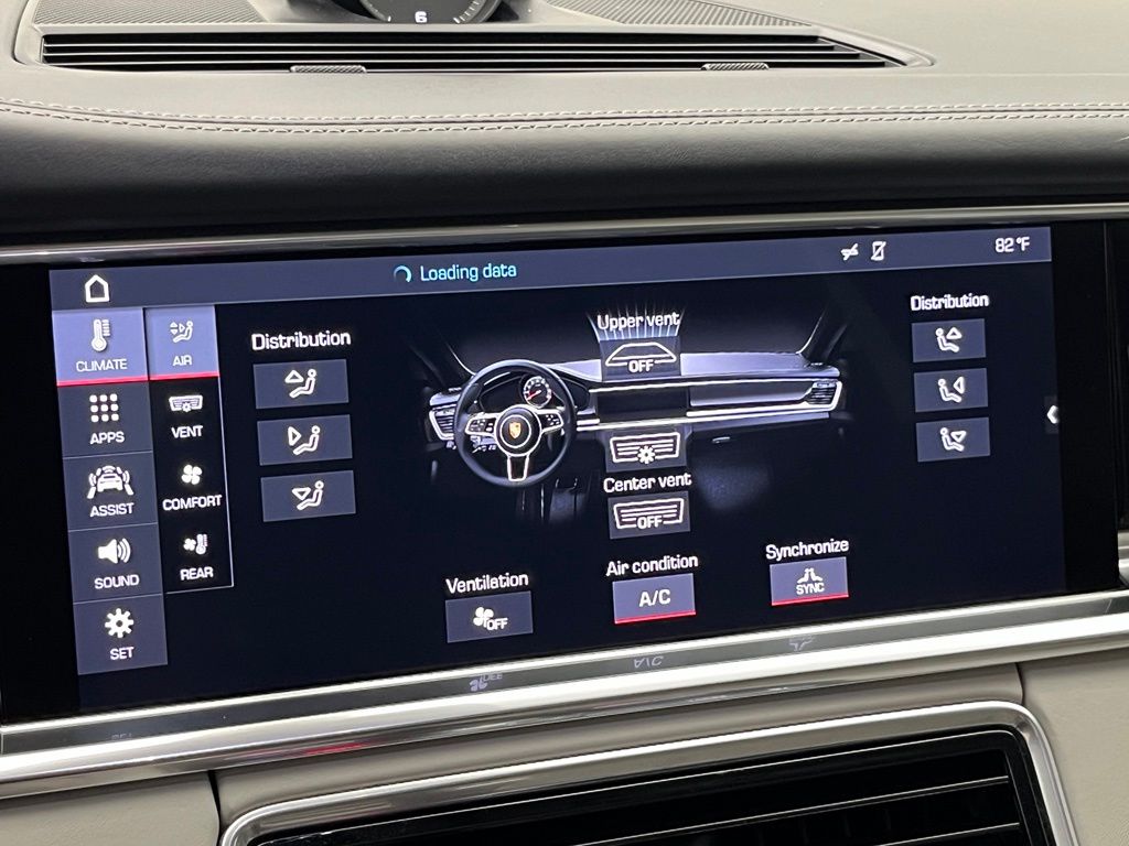 Thumbnail: 2020 Porsche Panamera - 26