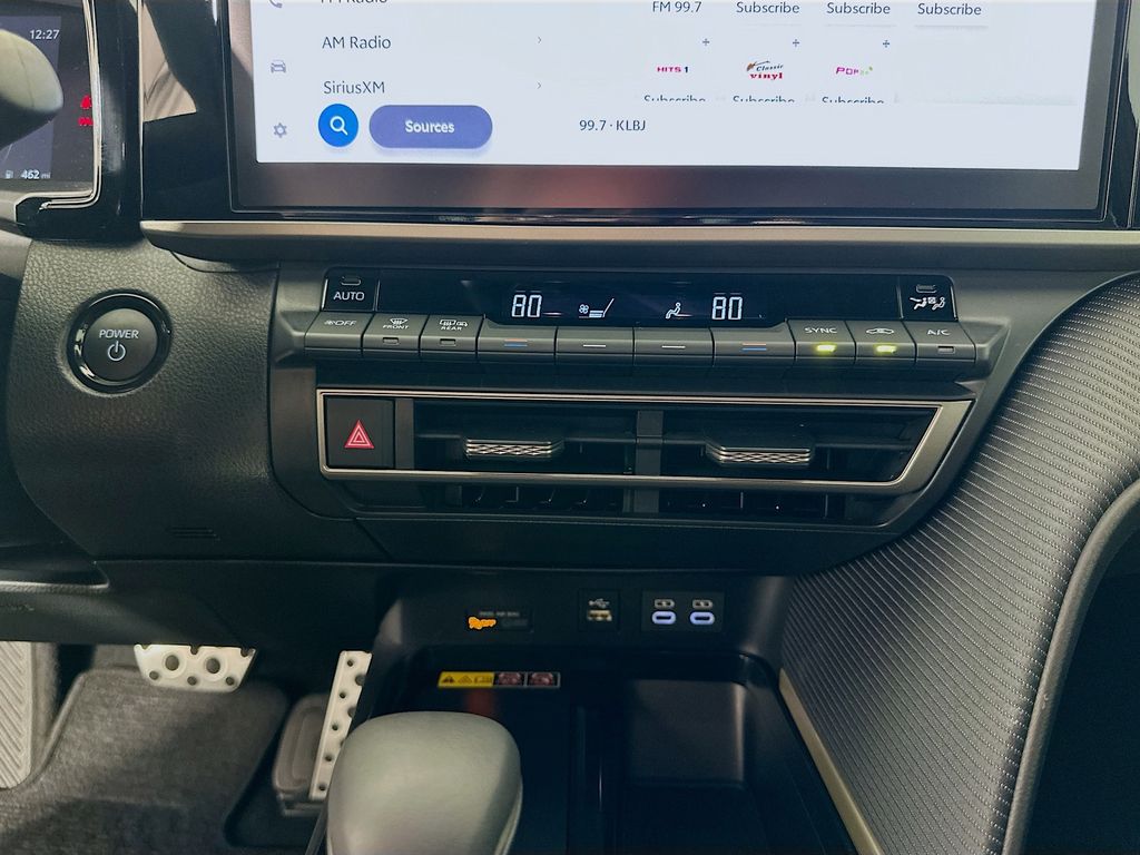 Thumbnail: 2025 Toyota Camry - 15