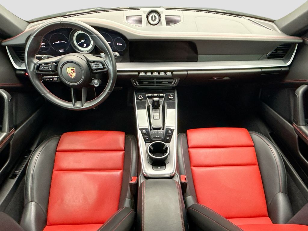 Thumbnail: 2020 Porsche 911 - 15