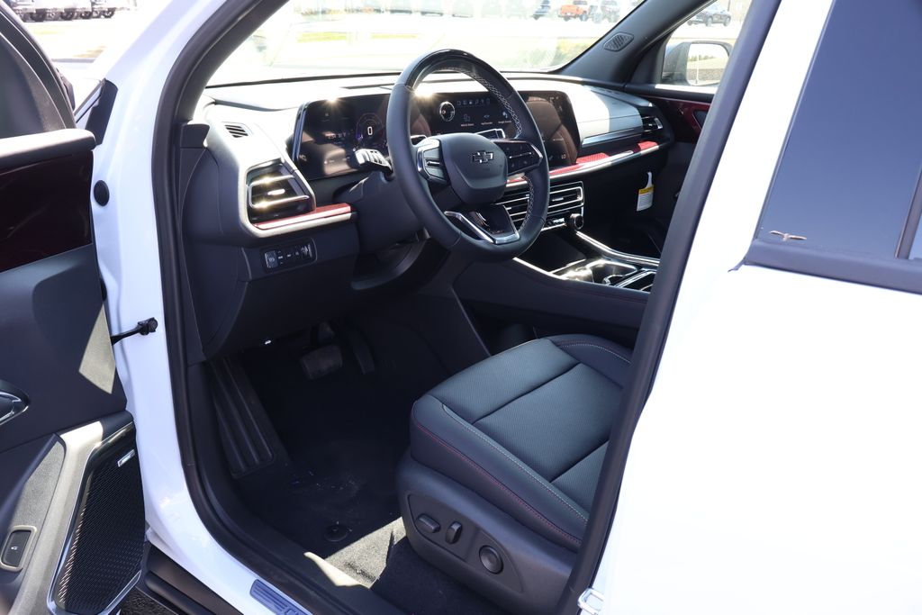 Thumbnail: 2026 Chevrolet Traverse - 13