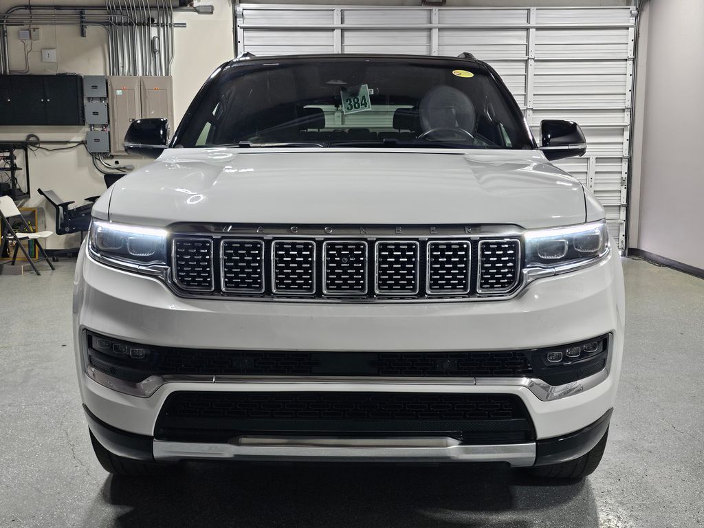 Used 2023 White Jeep Base image 2