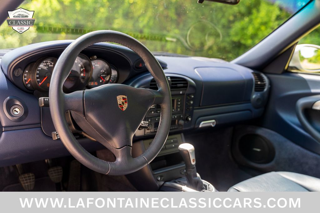 2002 Porsche 911 Carrera 4