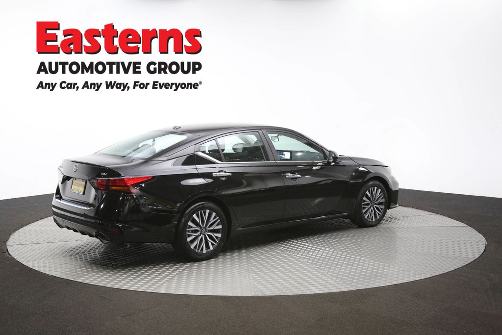 Used 2023 Black Nissan 2.5 SV image 40