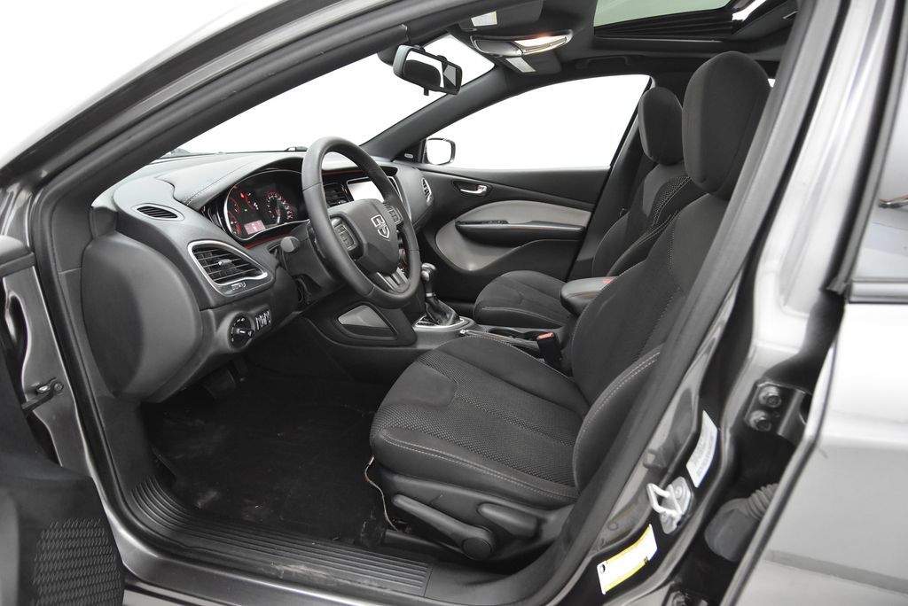 2015 Dodge Dart SXT photo