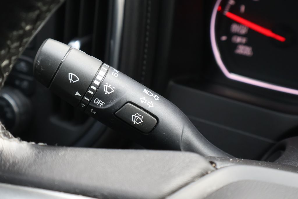 Thumbnail: 2020 Chevrolet Silverado 1500 - 25