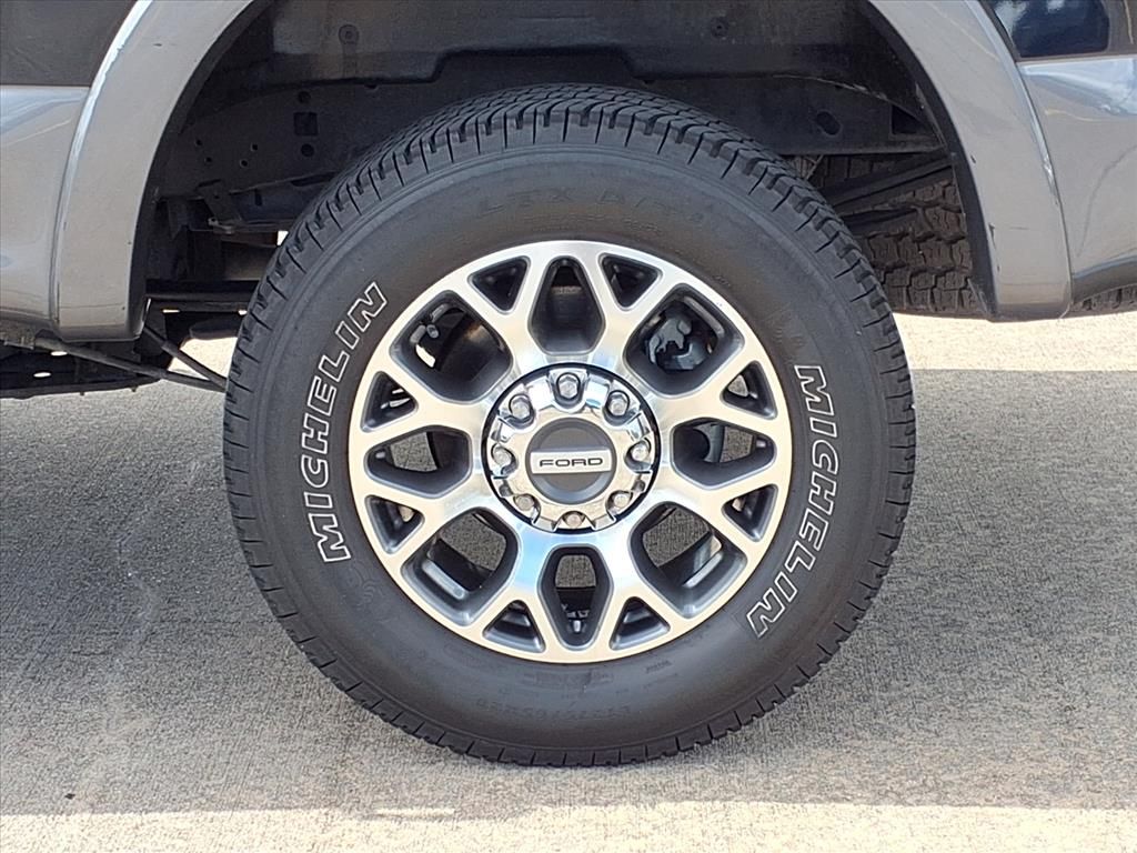 2021 Ford F-250SD Lariat Blue at Autostrade